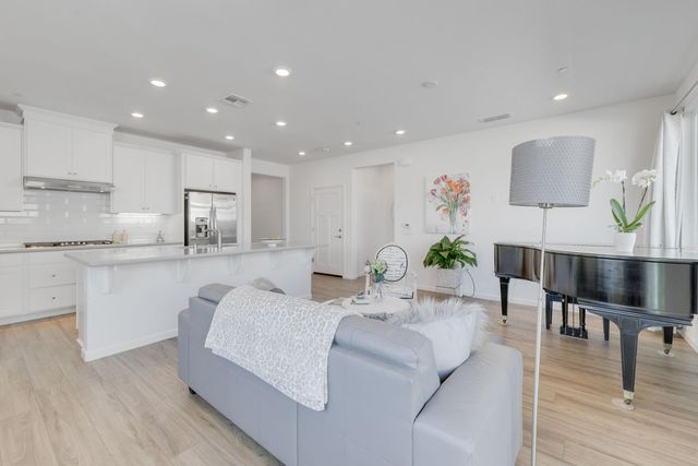 6509 Primavera Ln, El Dorado Hills, CA 95762