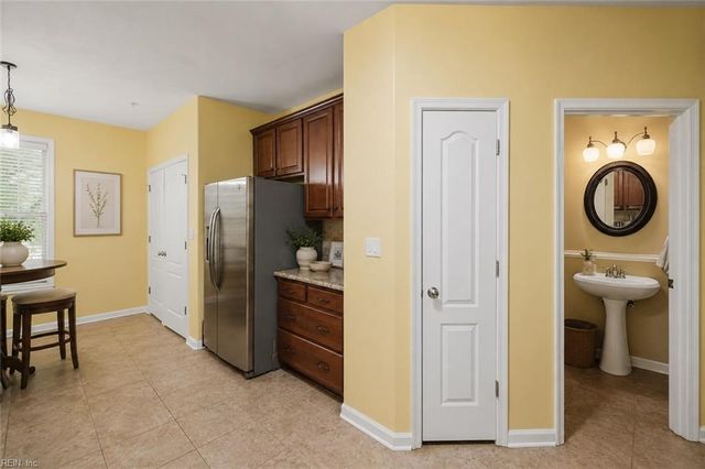 1002 Grand Oak LN, Virginia Beach, VA 23455