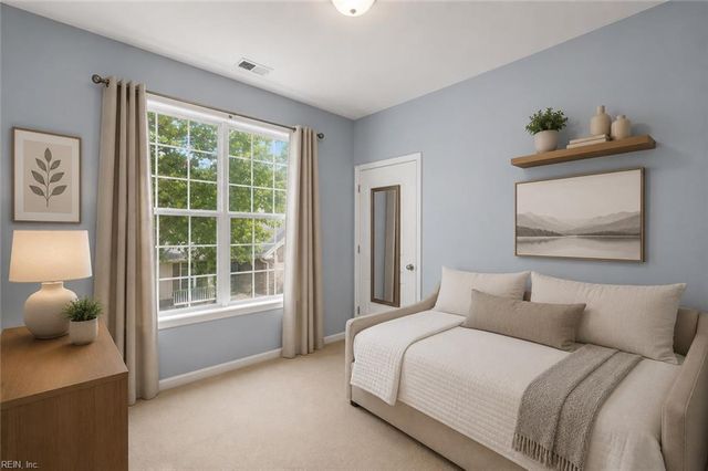 1002 Grand Oak LN, Virginia Beach, VA 23455