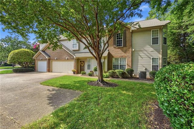 1002 Grand Oak LN, Virginia Beach, VA 23455