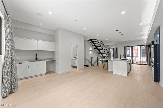 3109 Vine Court, Cleveland, OH 44113