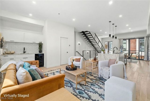 3109 Vine Court, Cleveland, OH 44113