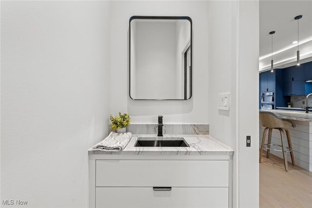 3109 Vine Court, Cleveland, OH 44113