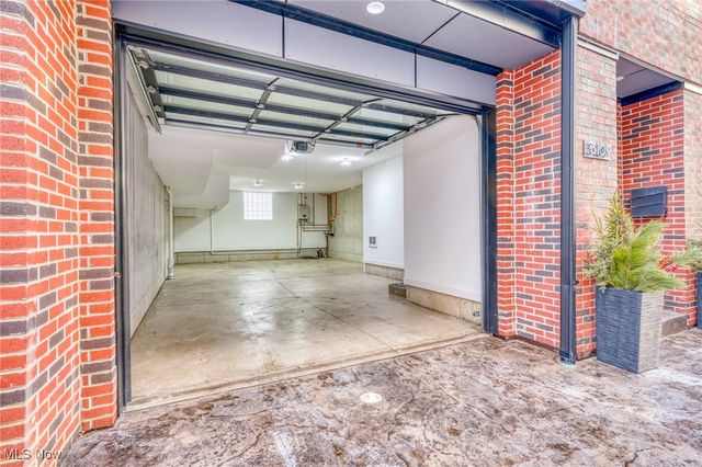 3109 Vine Court, Cleveland, OH 44113