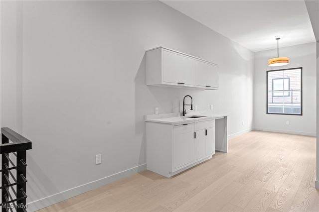 3109 Vine Court, Cleveland, OH 44113