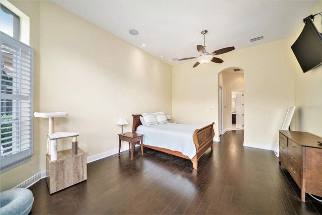 8478 DUNHAM STATION DRIVE, Tampa, FL 33647