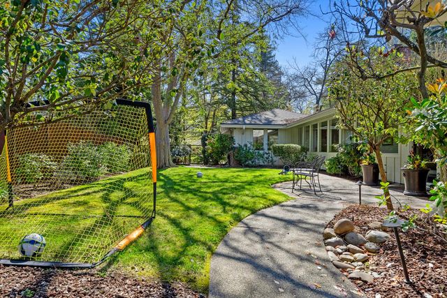 1987 Maple Glen Rd, Sacramento, CA 95864