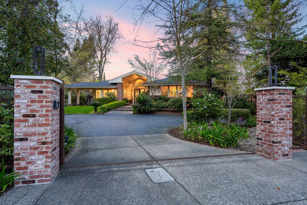 1987 Maple Glen Rd, Sacramento, CA 95864