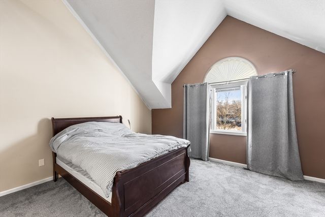 25 Tobey Rd 57, Dracut, MA 01826