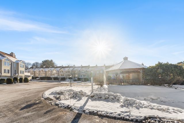 25 Tobey Rd 57, Dracut, MA 01826