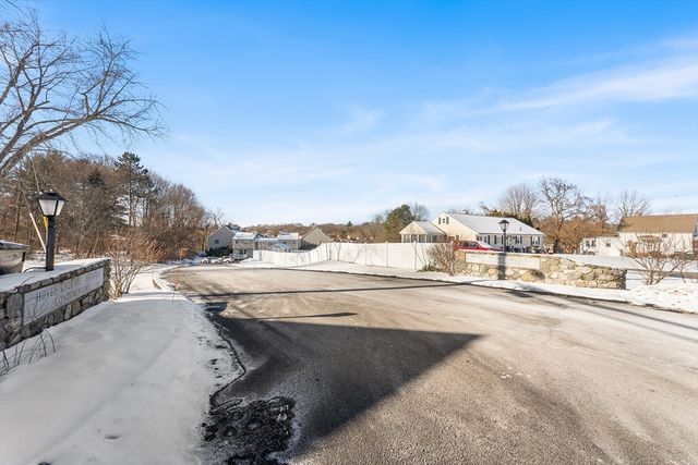 25 Tobey Rd 57, Dracut, MA 01826