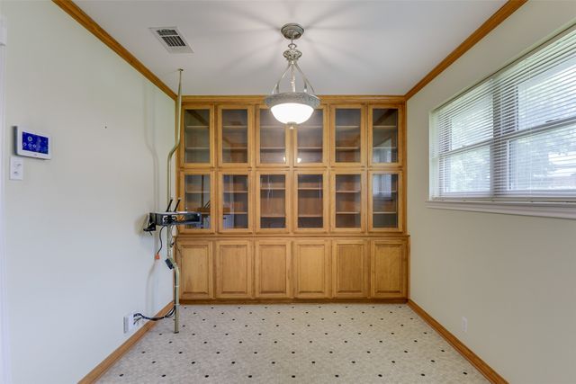 802 Cardinal Road, Mansfield, TX 76063