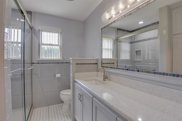 802 Cardinal Road, Mansfield, TX 76063