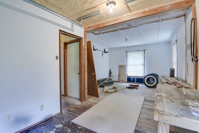 802 Cardinal Road, Mansfield, TX 76063