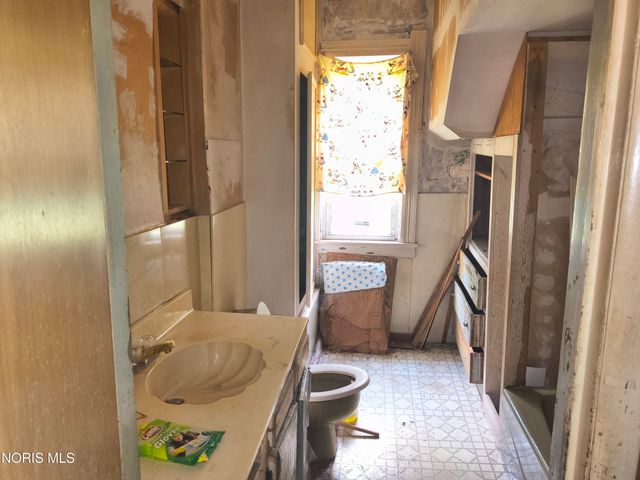 1816 Clay Avenue, Toledo, OH 43608