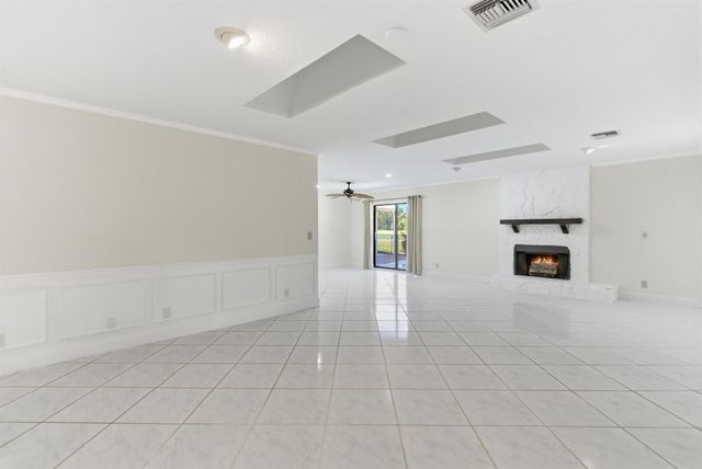 5151 SE Burning Tree Circle, Stuart, FL 34997