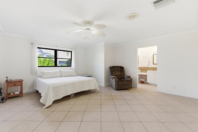 5151 SE Burning Tree Circle, Stuart, FL 34997