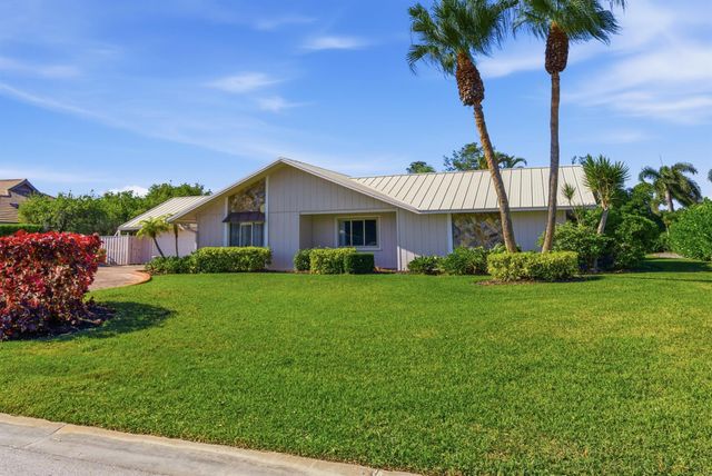 5151 SE Burning Tree Circle, Stuart, FL 34997