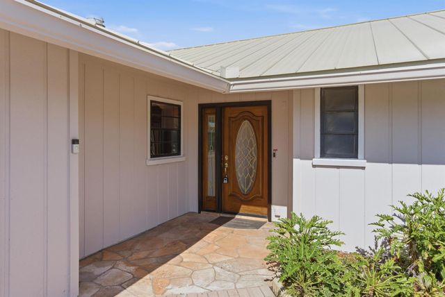 5151 SE Burning Tree Circle, Stuart, FL 34997