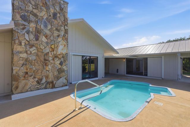 5151 SE Burning Tree Circle, Stuart, FL 34997