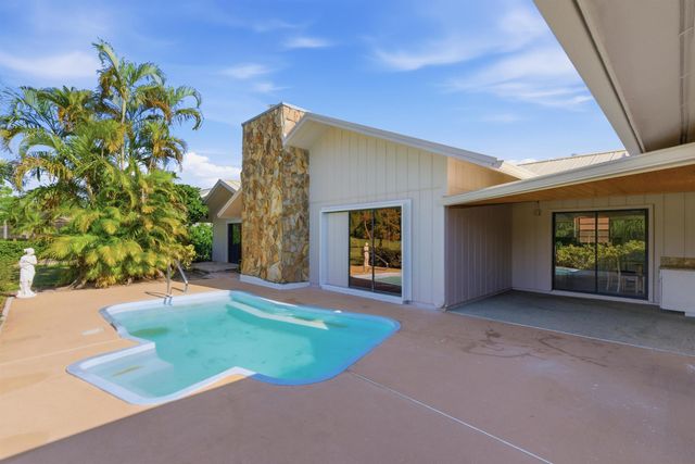 5151 SE Burning Tree Circle, Stuart, FL 34997