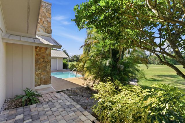 5151 SE Burning Tree Circle, Stuart, FL 34997