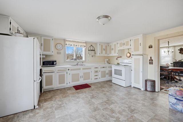 100 Upper Road, Stafford, CT 06076