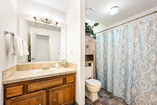 9066 W Brookview Ct, Boise, ID 83709