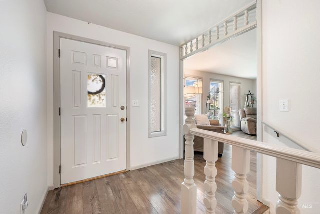 9066 W Brookview Ct, Boise, ID 83709