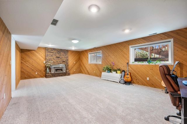 9066 W Brookview Ct, Boise, ID 83709