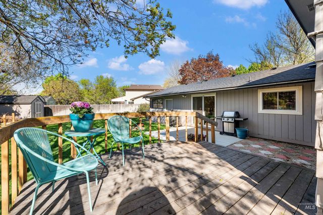 9066 W Brookview Ct, Boise, ID 83709