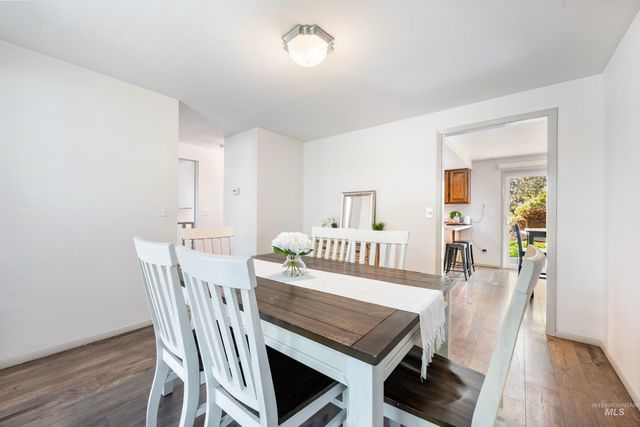 9066 W Brookview Ct, Boise, ID 83709