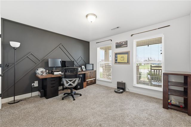 426 NW 59th Avenue, Bentonville, AR 72713