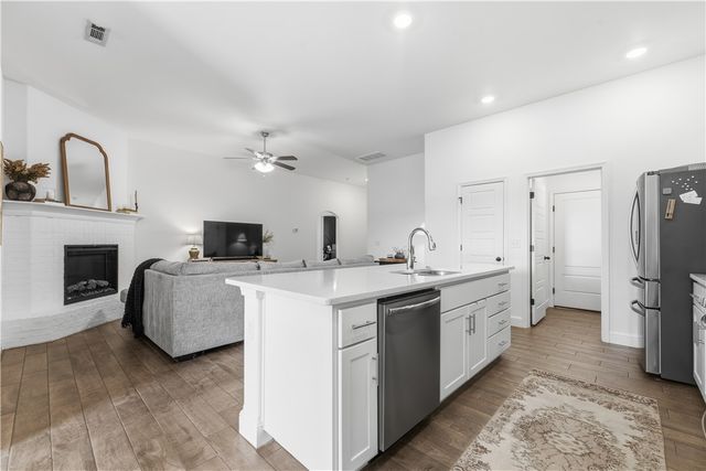 426 NW 59th Avenue, Bentonville, AR 72713