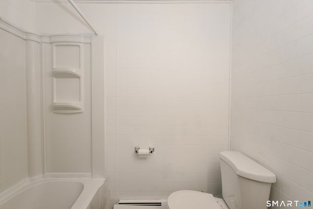 827 Blackstone Village 827, Meriden, CT 06450