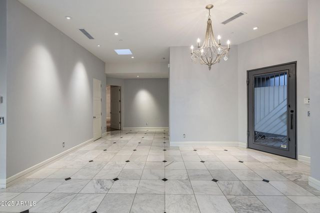 5434 E LINCOLN Drive 67, Paradise Valley, AZ 85253