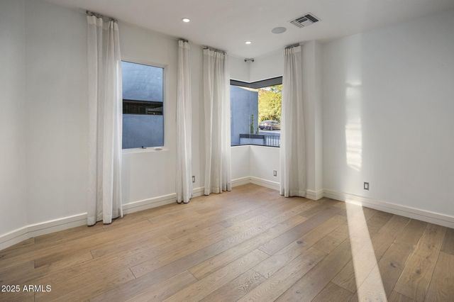 5434 E LINCOLN Drive 67, Paradise Valley, AZ 85253