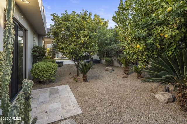 5434 E LINCOLN Drive 67, Paradise Valley, AZ 85253