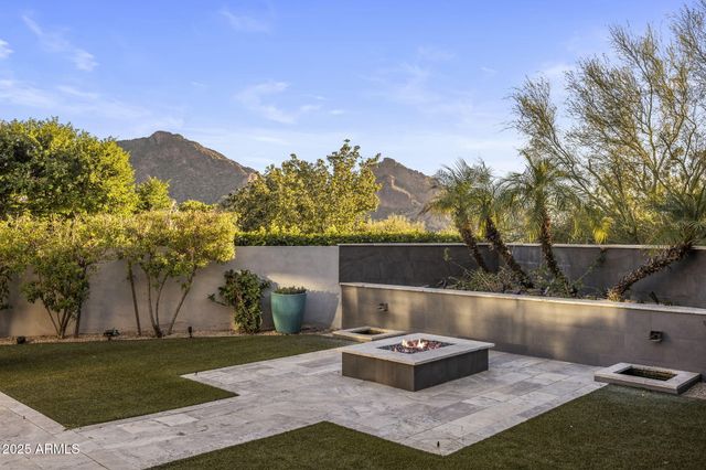 5434 E LINCOLN Drive 67, Paradise Valley, AZ 85253