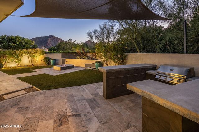 5434 E LINCOLN Drive 67, Paradise Valley, AZ 85253