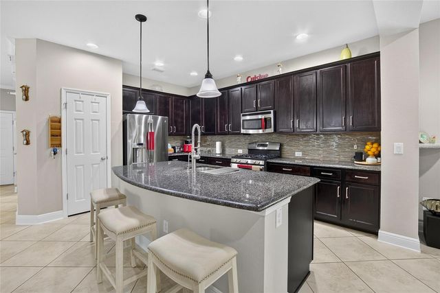 16220 BAYBERRY VIEW DRIVE, Lithia, FL 33547