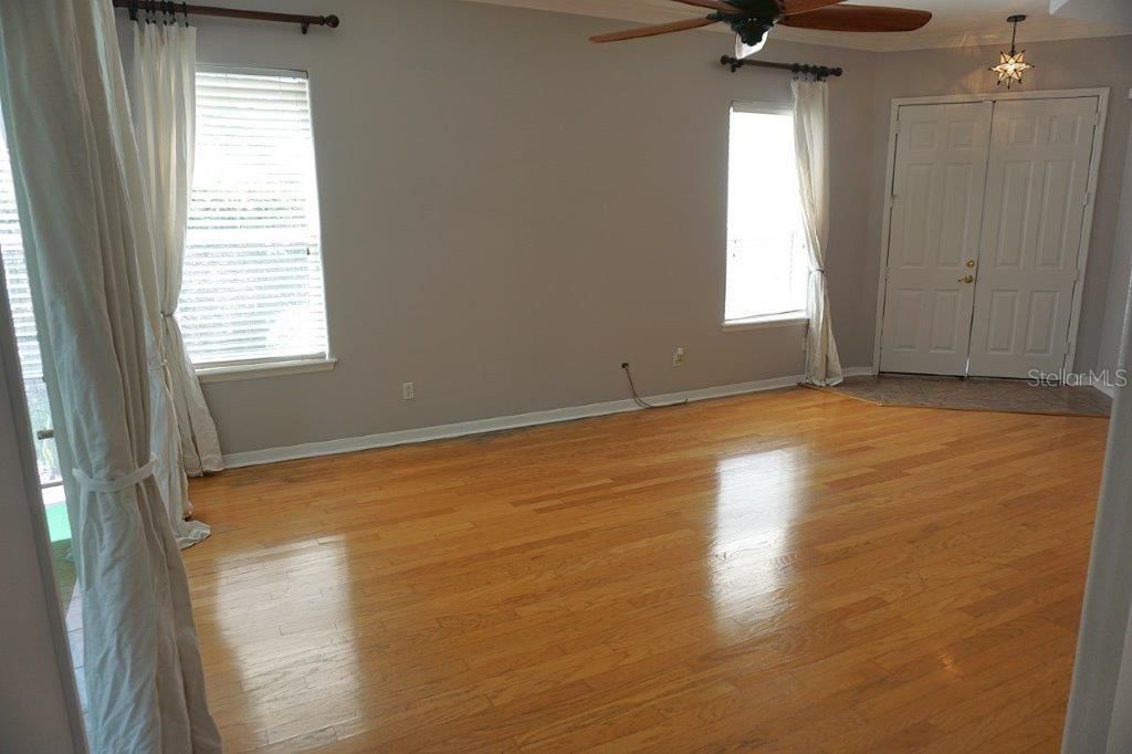 Image 9 of property listing at 8406 FRESCADA COURT, Orlando, FL 32836