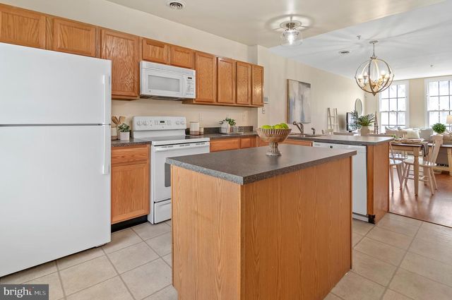 512 SAINT MARY ST, Baltimore, MD 21201