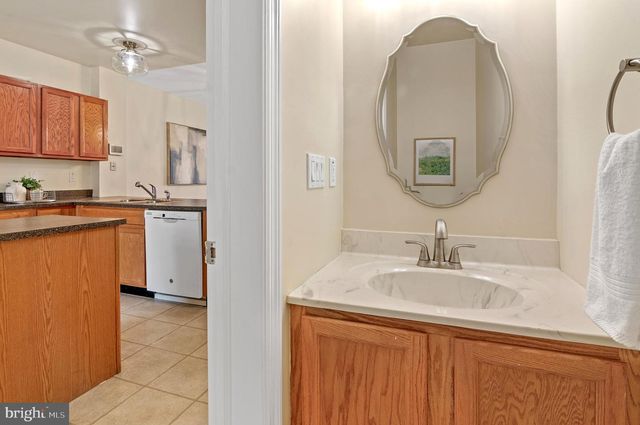 512 SAINT MARY ST, Baltimore, MD 21201