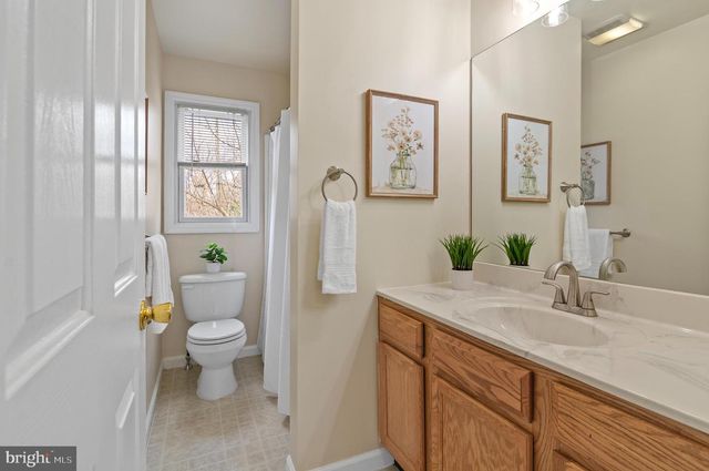 512 SAINT MARY ST, Baltimore, MD 21201