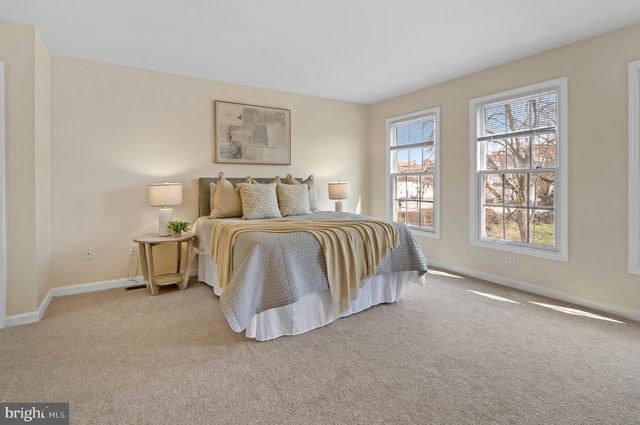 512 SAINT MARY ST, Baltimore, MD 21201