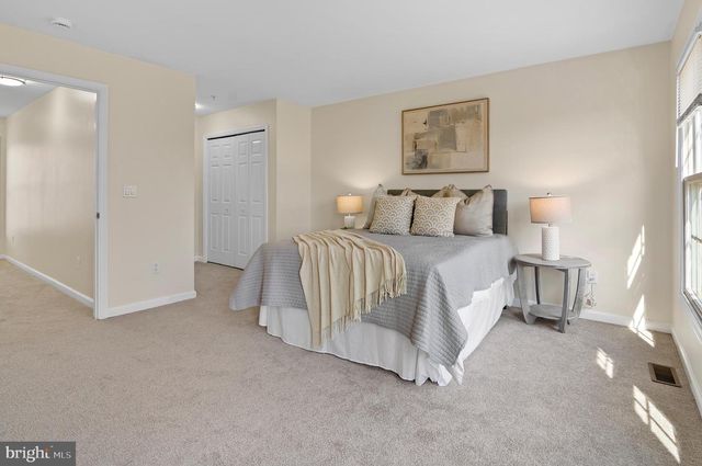 512 SAINT MARY ST, Baltimore, MD 21201