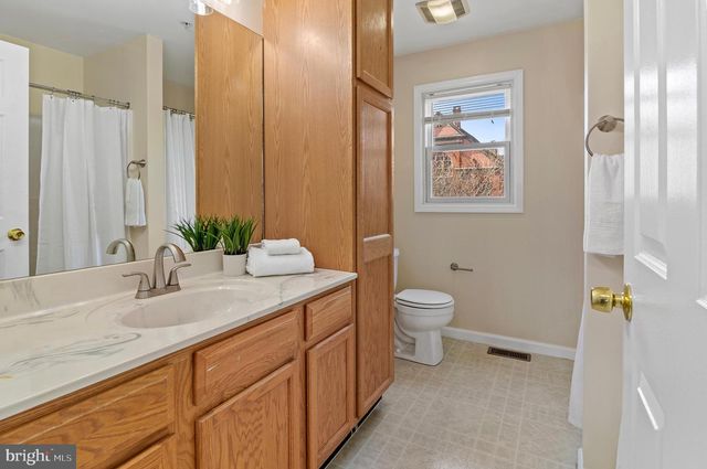 512 SAINT MARY ST, Baltimore, MD 21201