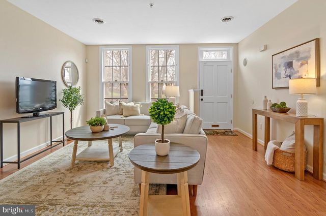 512 SAINT MARY ST, Baltimore, MD 21201