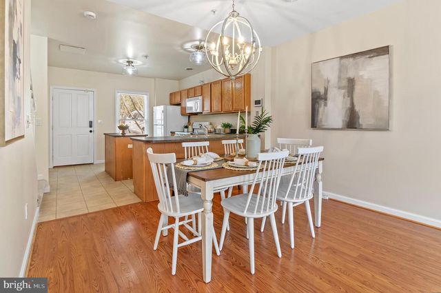 512 SAINT MARY ST, Baltimore, MD 21201